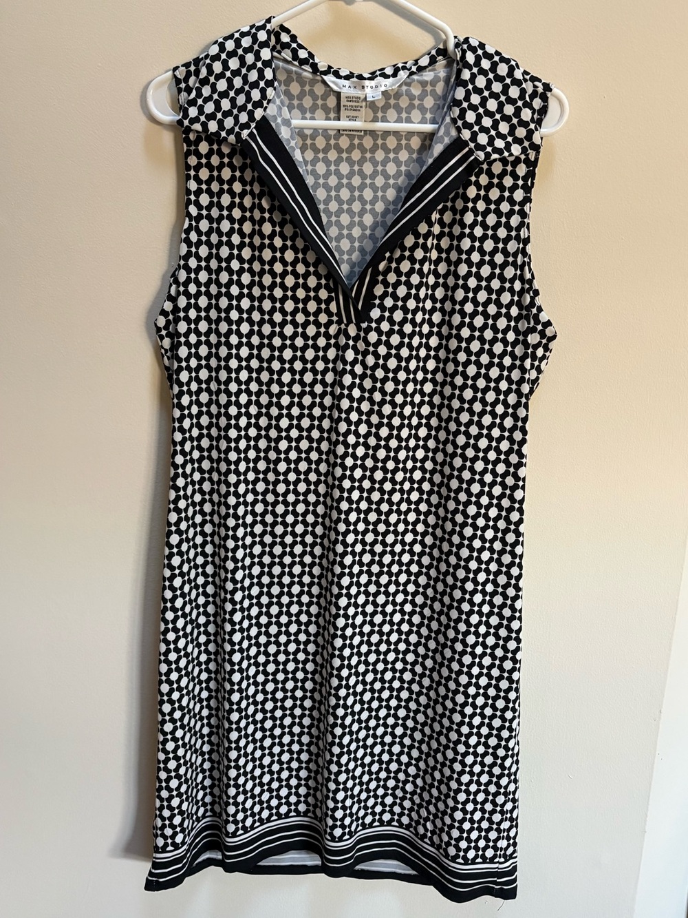 Max Studio Black & White Sleeveless Geometric Collared Dress